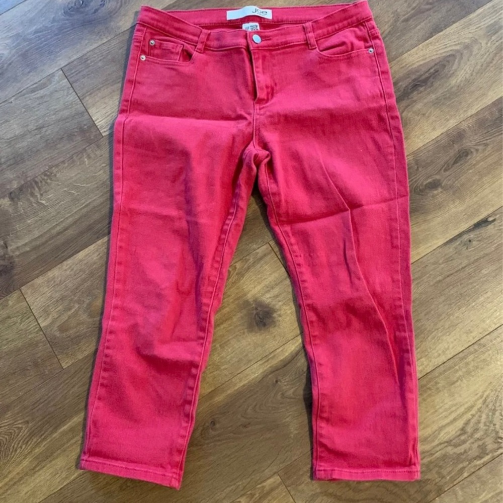 Pink crop jeans